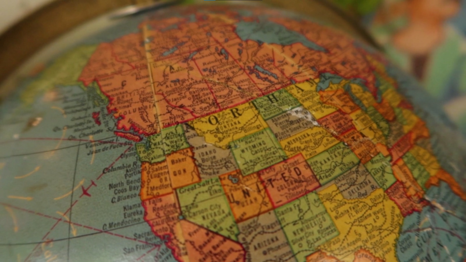 Traveliyana hero background